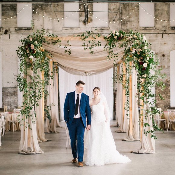 Manuel Mota Pronovias Wedding Dress 4 One Shoulder - Picture 2 of 8